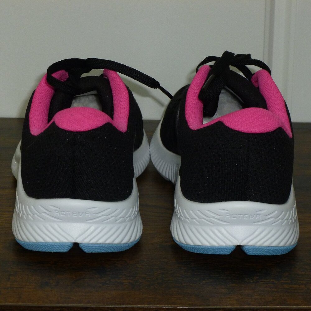New Balance 750 v1 Sneakers in Black/Pink/Blue - Picture 10 of 15